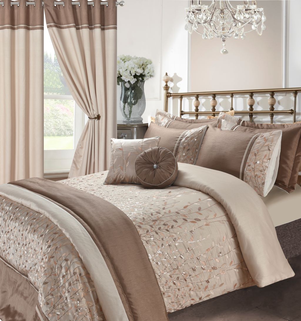 Marie Embroidered Leaf Sequin Duvet Cover Set – Luxury Glamour Bedding | Night Zone