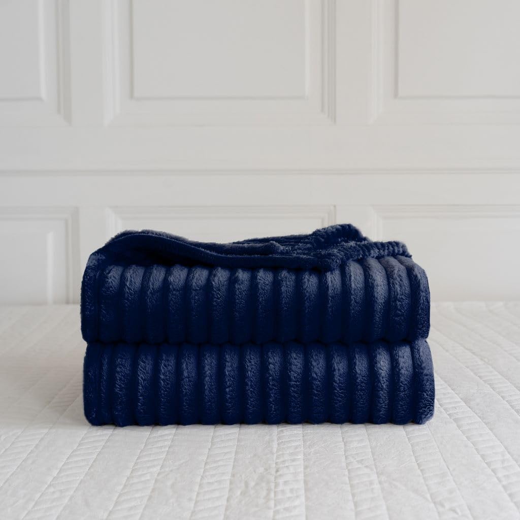 Chunky Ribbed Faux Fur Velvet Throw Blanket – Soft Touch Sofa & Bed Throw | Night Zone