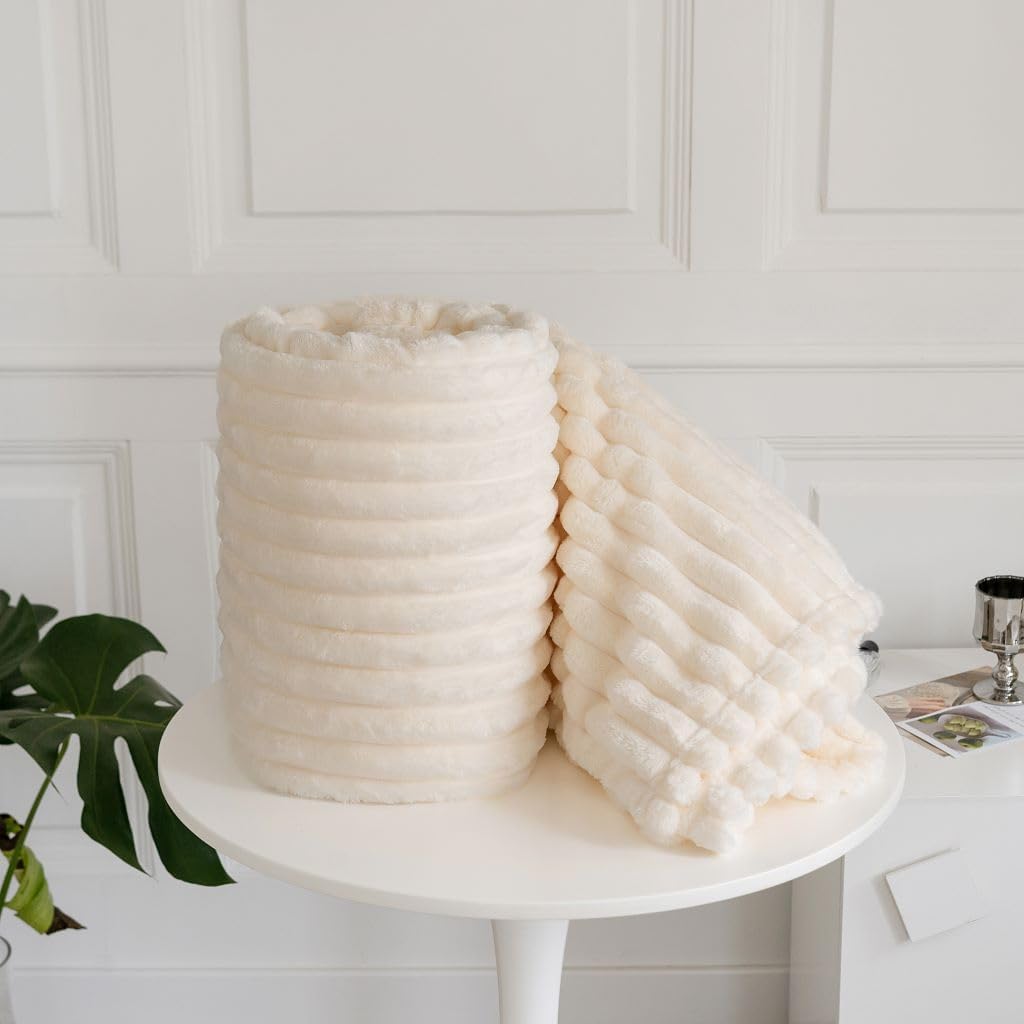 Chunky Ribbed Faux Fur Velvet Throw Blanket – Soft Touch Sofa & Bed Throw | Night Zone