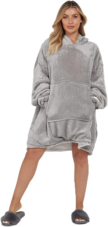 Oversize Teddy Sherpa Hoodie Blanket – Wearable Fleece Blanket with Sleeves | Night Zone