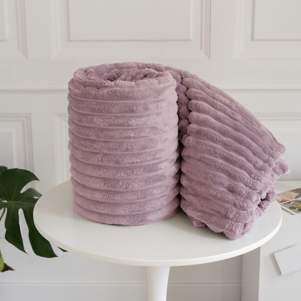 Chunky Ribbed Faux Fur Velvet Throw Blanket – Soft Touch Sofa & Bed Throw | Night Zone