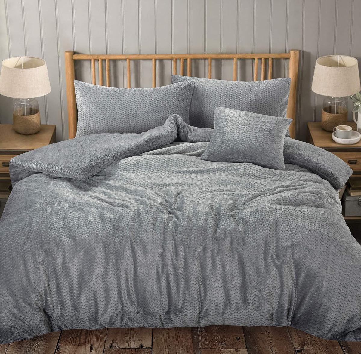 Teddy Fleece Waves Duvet Cover Set with Matching Cushion Covers | Night Zone