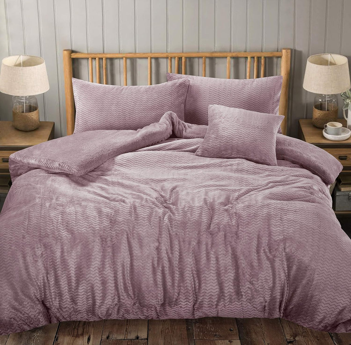 Teddy Fleece Waves Duvet Cover Set with Matching Cushion Covers | Night Zone