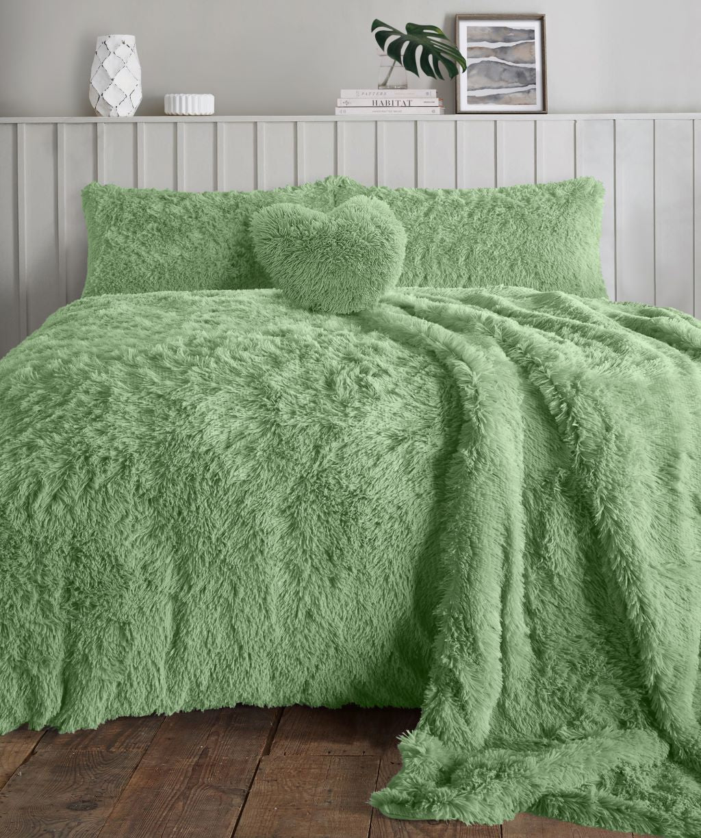 Teddy Bear Fleece Long Fur Duvet Cover Set – Alaska Cuddles Bedding | Night Zone