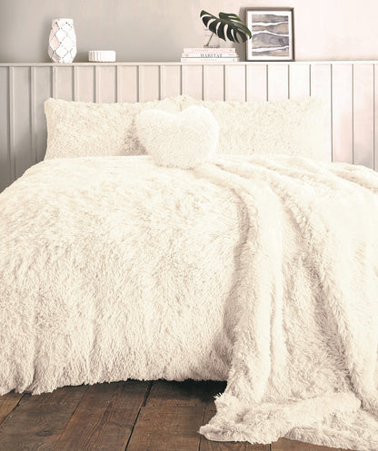 Teddy Bear Fleece Long Fur Duvet Cover Set – Alaska Cuddles Bedding | Night Zone