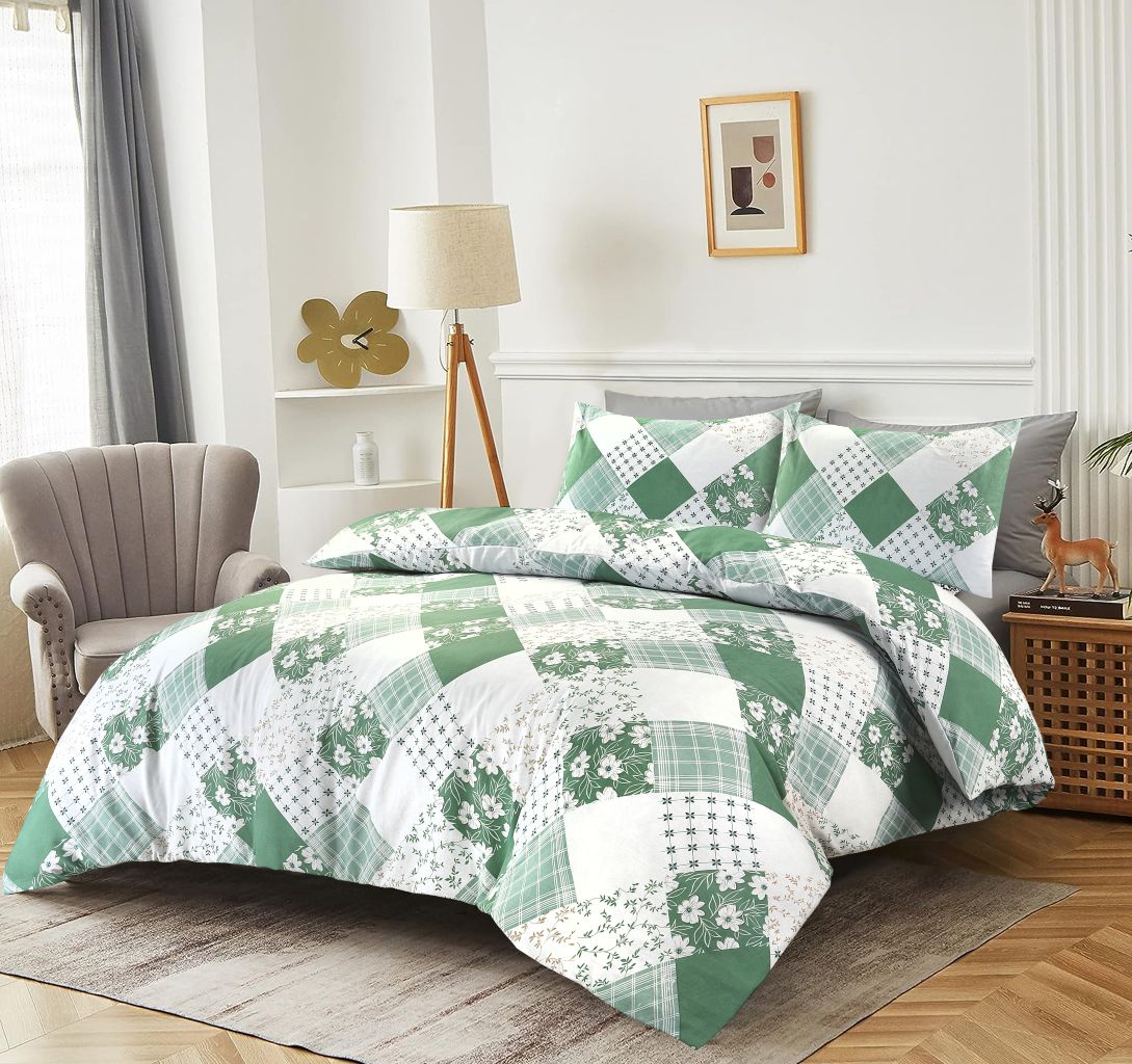 Eloise Patchwork Reversible Floral Polycotton Duvet Cover Set – Soft Easy Care Bedding | Night Zone