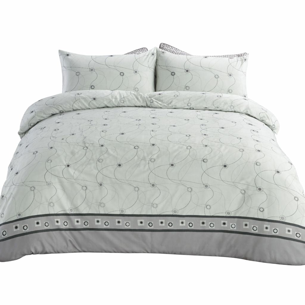 4 Piece Printed Microfiber Bedding Set – Duvet Cover, Fitted Sheet & Pillowcases | Night Zone