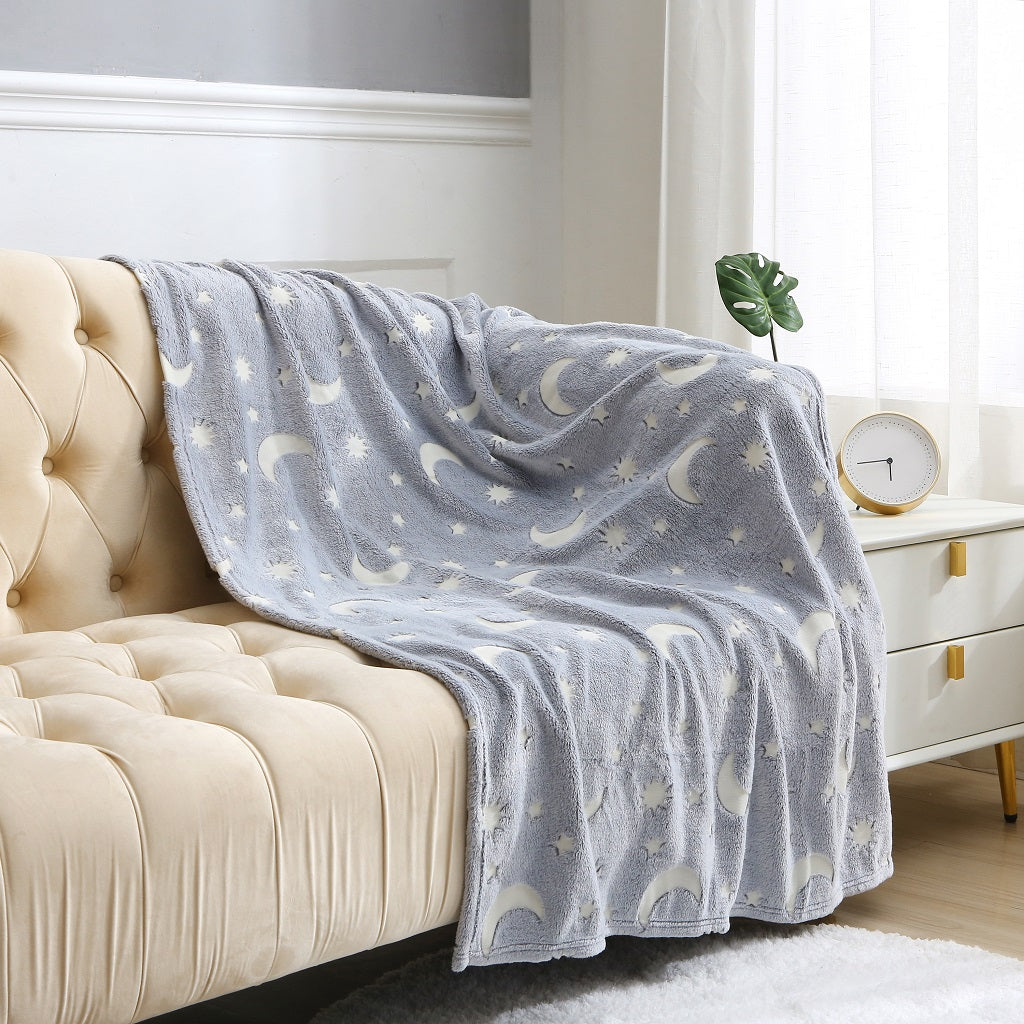 Glow In The Dark Fleece Blanket 100 x 150cm – Soft Kids Throw Blanket | Night Zon