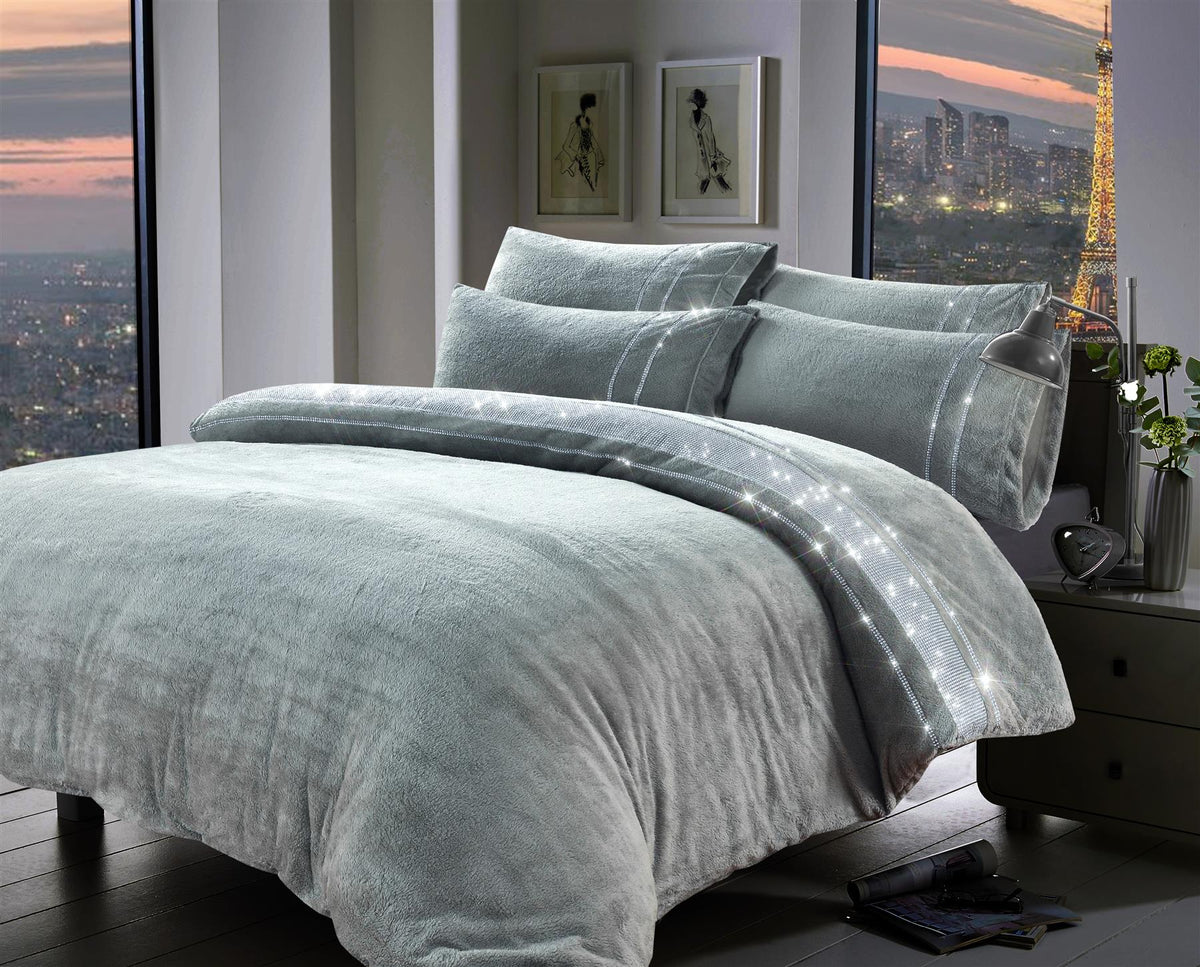 Diamante Teddy Fleece Duvet Cover Set with Pillowcases | Night Zone